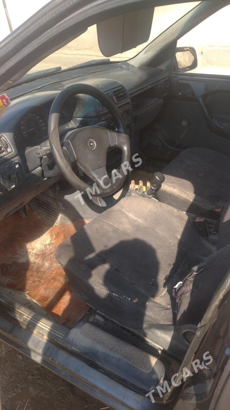 Opel Astra 1989 - 20 000 TMT - Гороглы (Тагта) - img 5