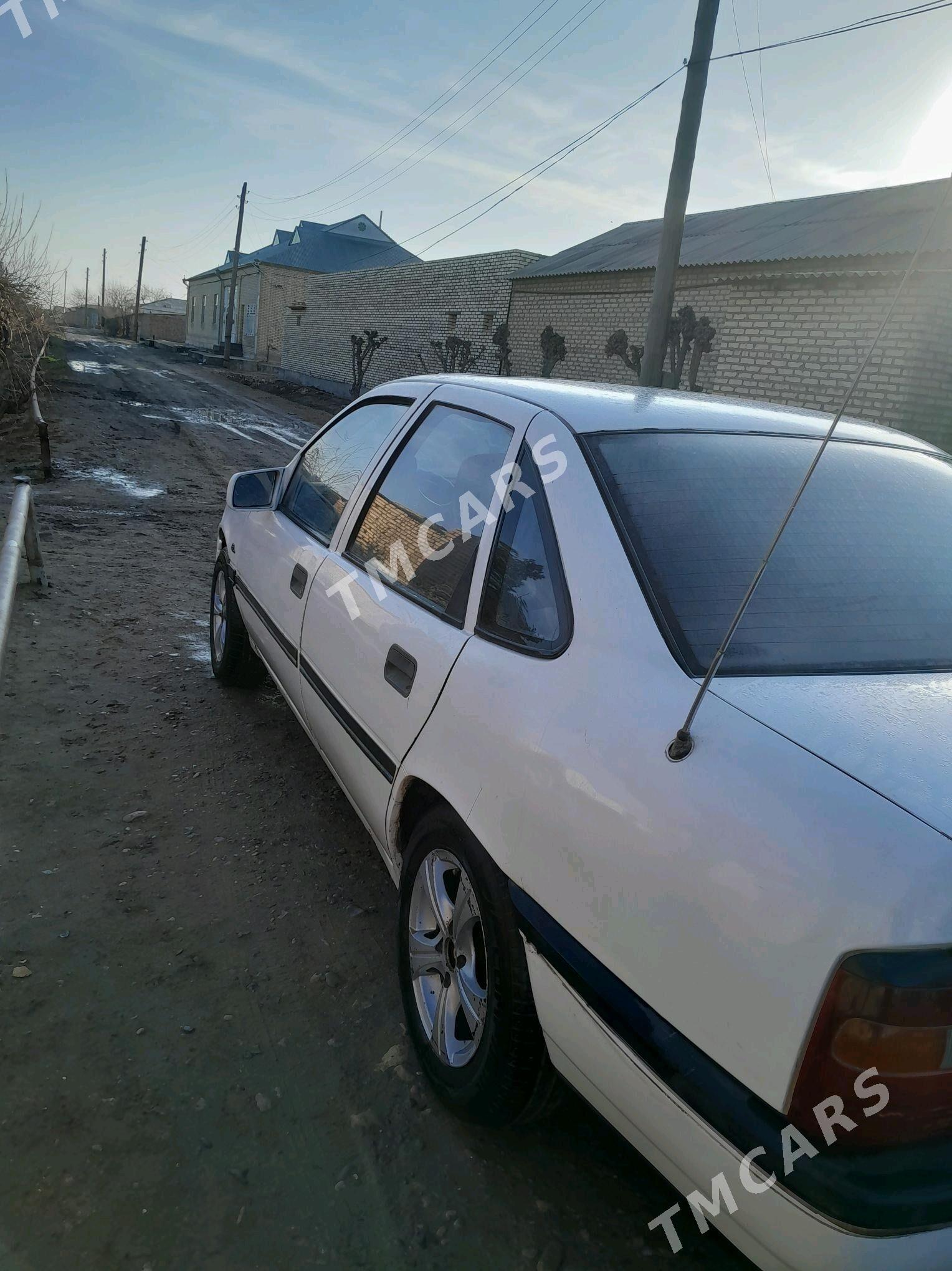 Opel Vectra 1991 - 20 000 TMT - Векильбазар - img 2