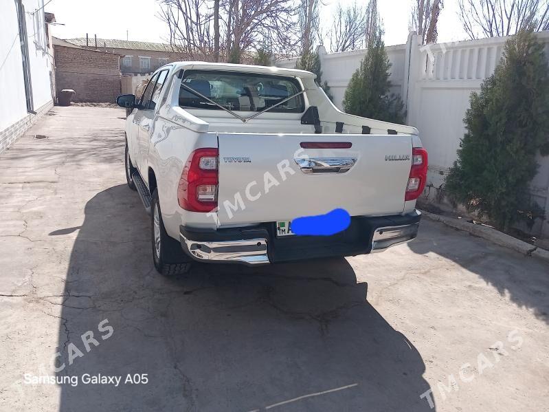 Toyota Hilux 2023 - 620 000 TMT - Дашогуз - img 5