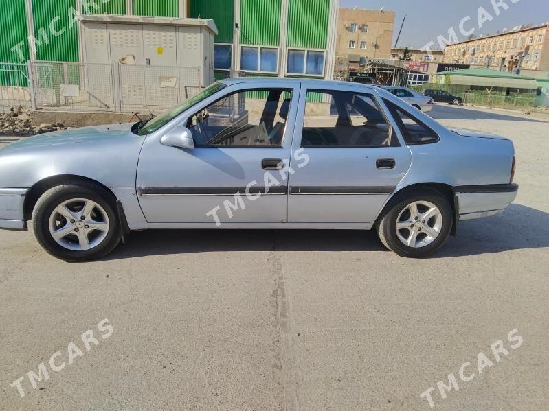 Opel Vectra 1991 - 32 000 TMT - Мары - img 3