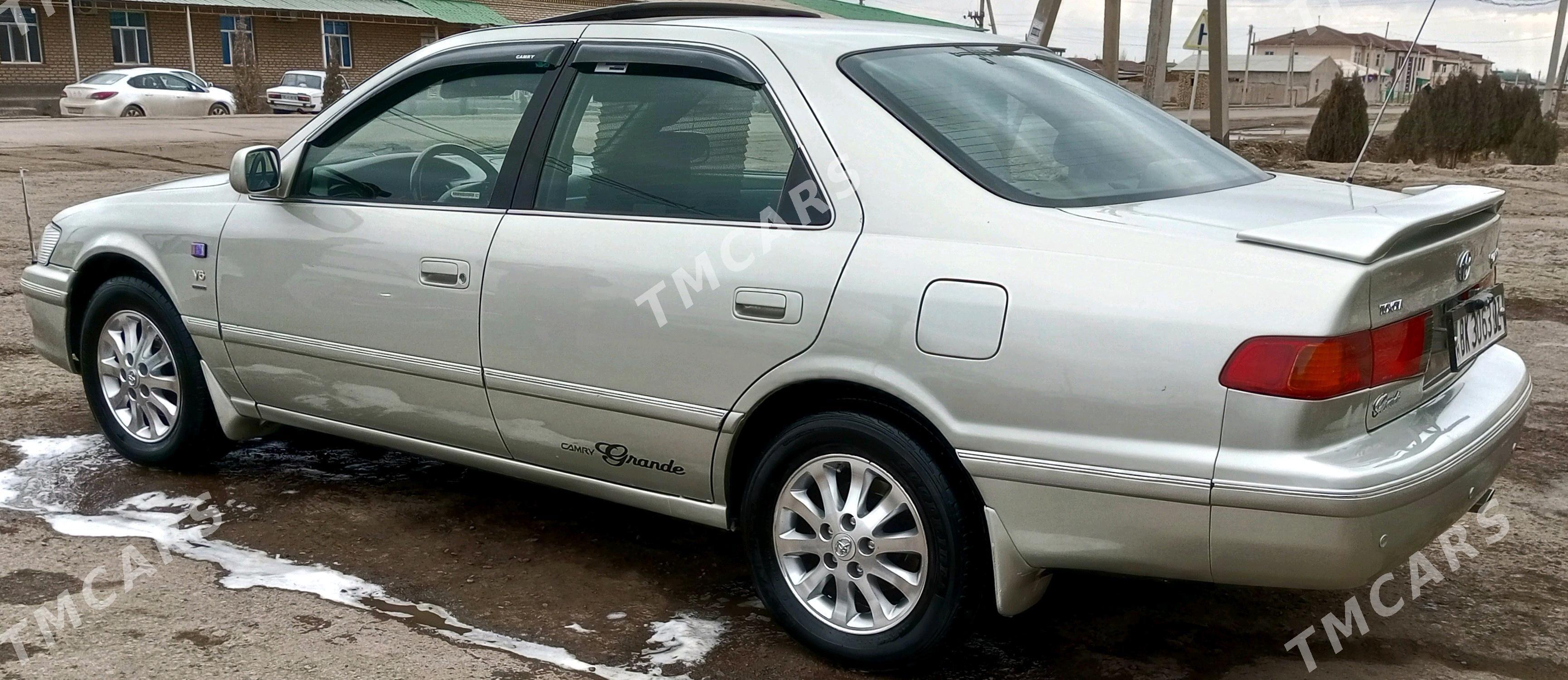 Toyota Camry 2001 - 170 000 TMT - Gubadag - img 5