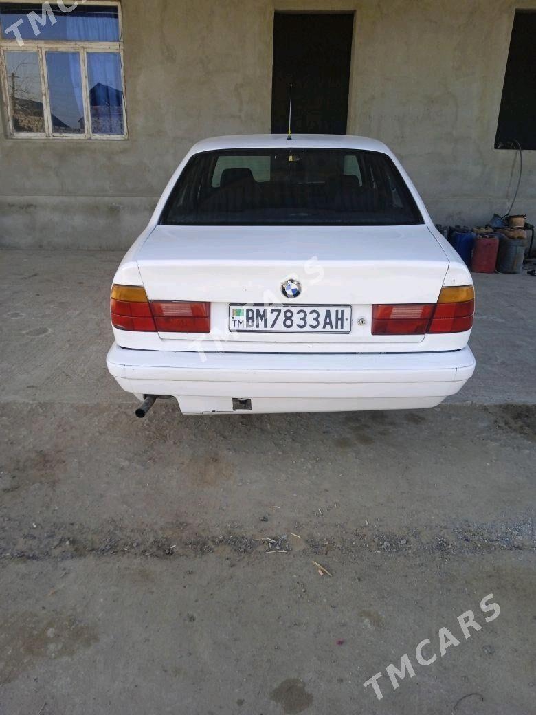 BMW 1 Series 1991 - 32 000 TMT - Ак-Бугдайский этрап - img 5