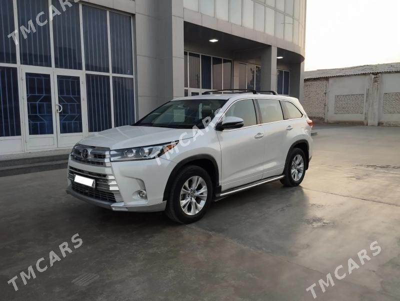 Toyota Highlander 2018 - 350 000 TMT - Мары - img 2