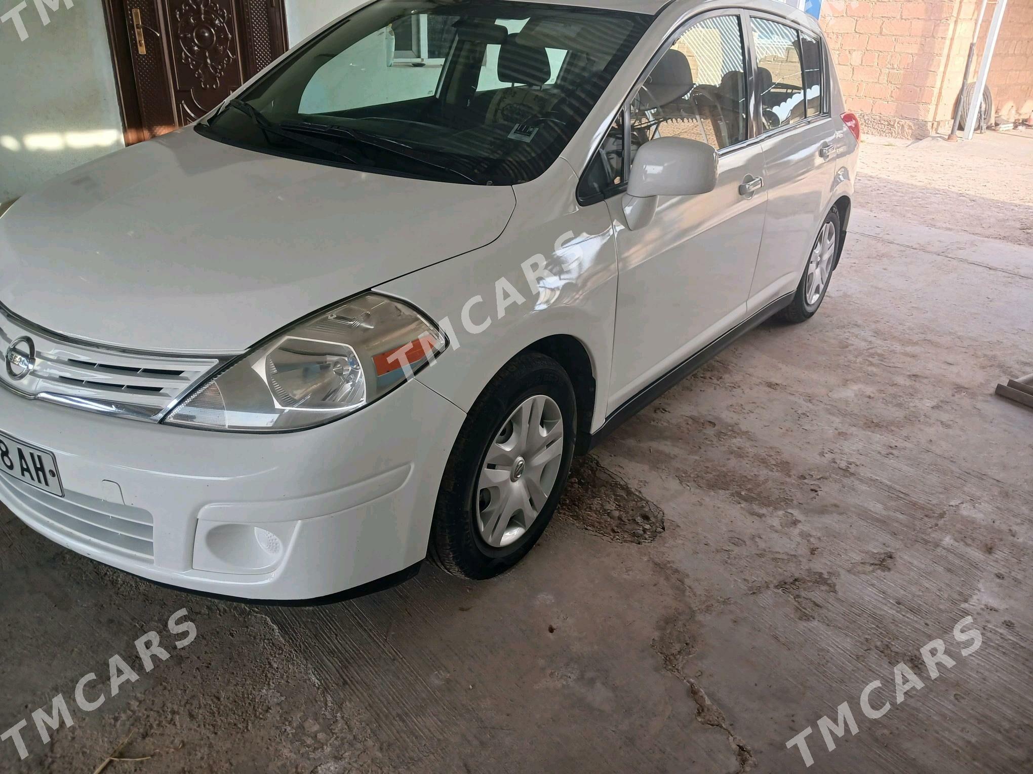 Nissan Versa 2009 - 105 000 TMT - Tejen - img 4