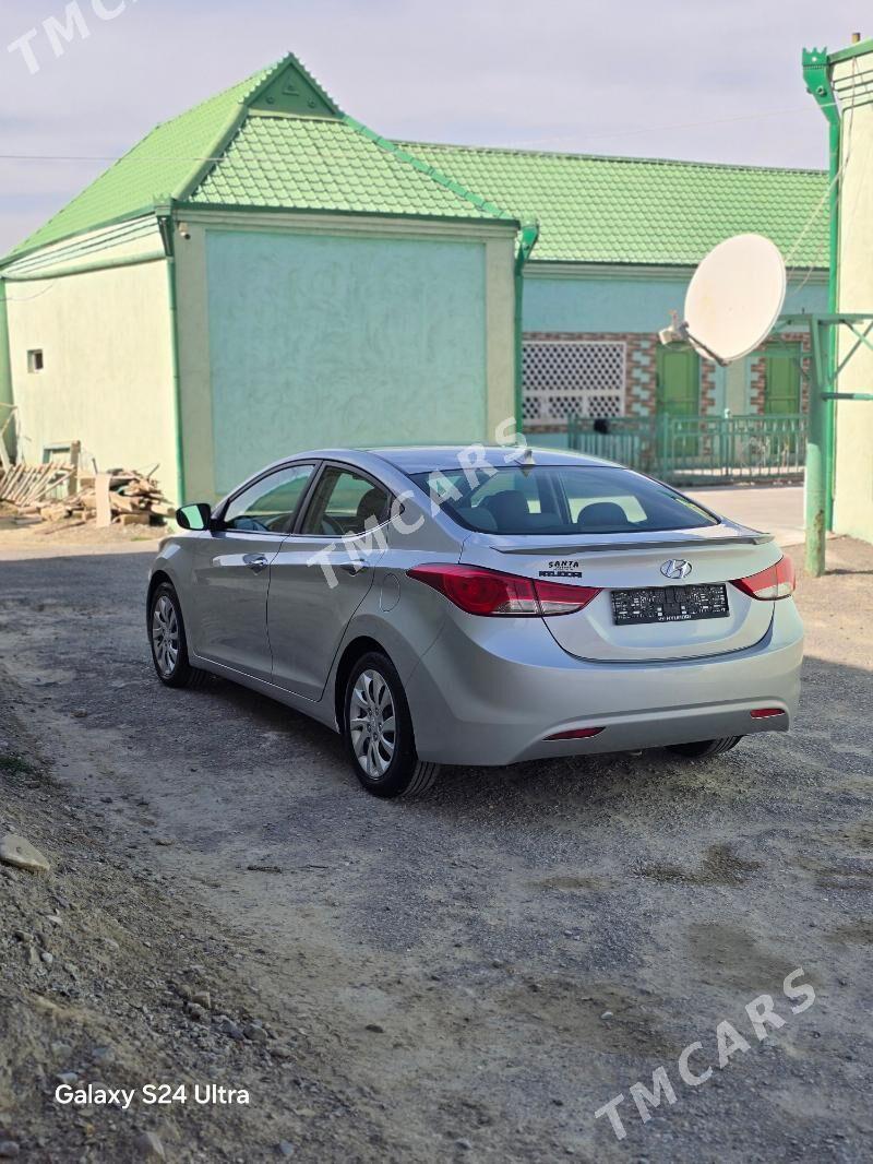 Hyundai Elantra 2011 - 131 000 TMT - Бахарден - img 6