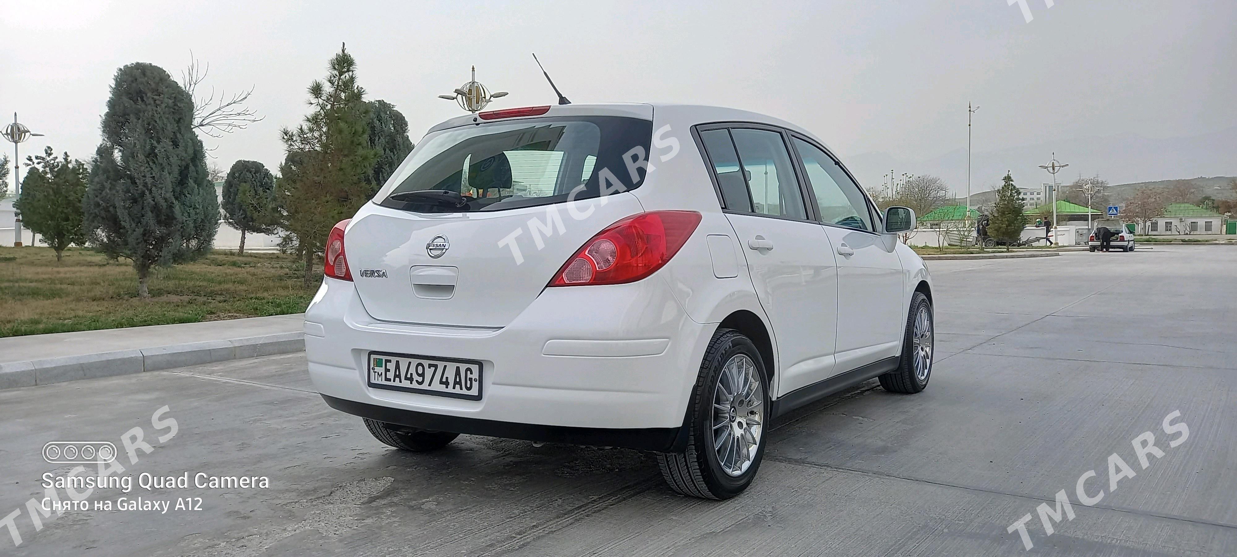 Nissan Versa 2012 - 135 000 TMT - Кëши - img 2