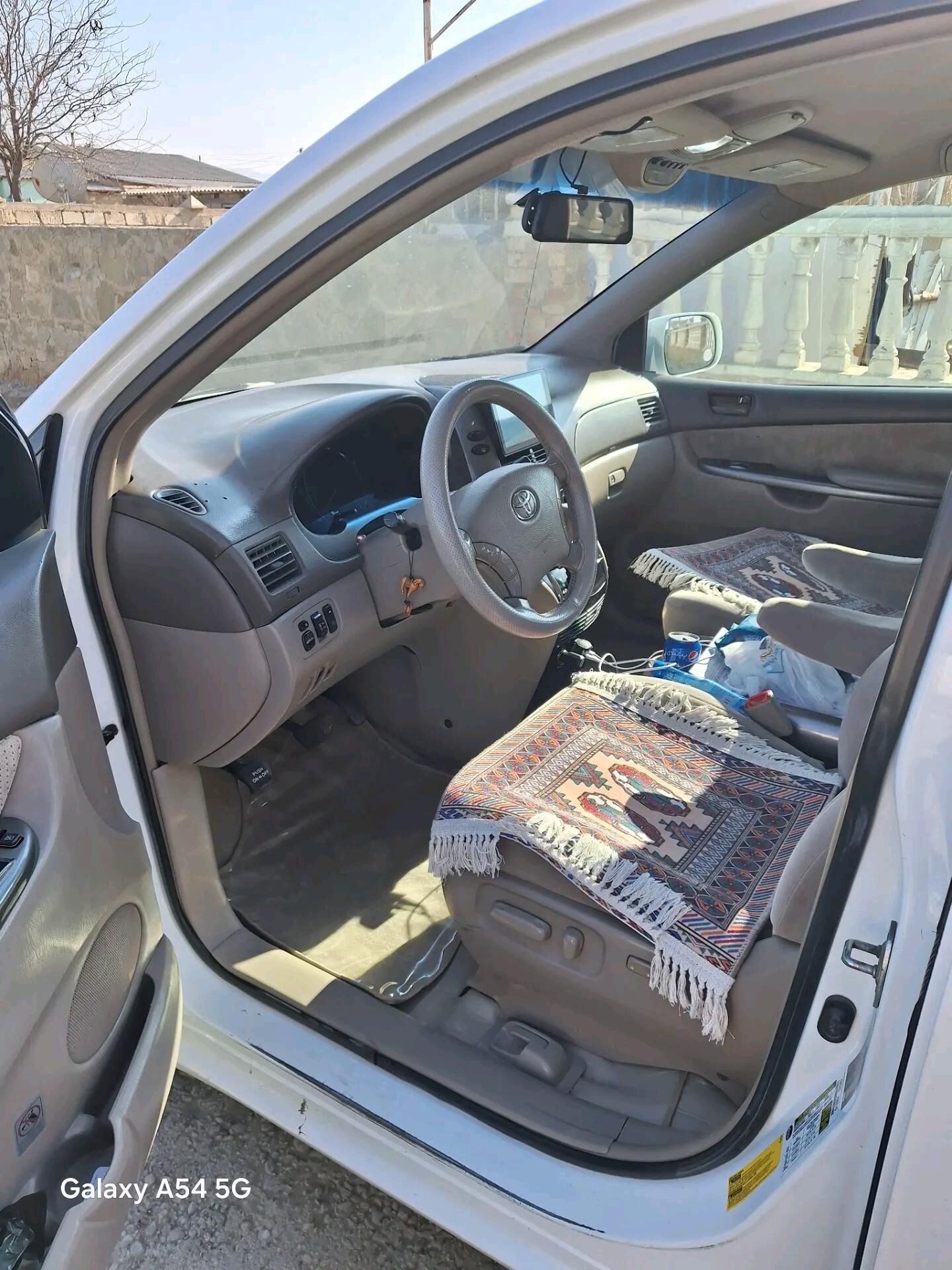 Toyota Sienna 2009 - 250 000 TMT - Берекет - img 2