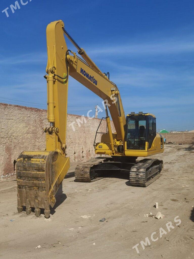 Komatsu PC210LC-11 2004 - 750 000 TMT - Мары - img 1
