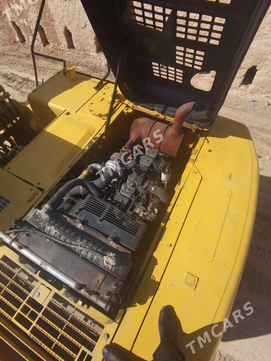 Komatsu PC210LC-11 2004 - 750 000 TMT - Мары - img 3