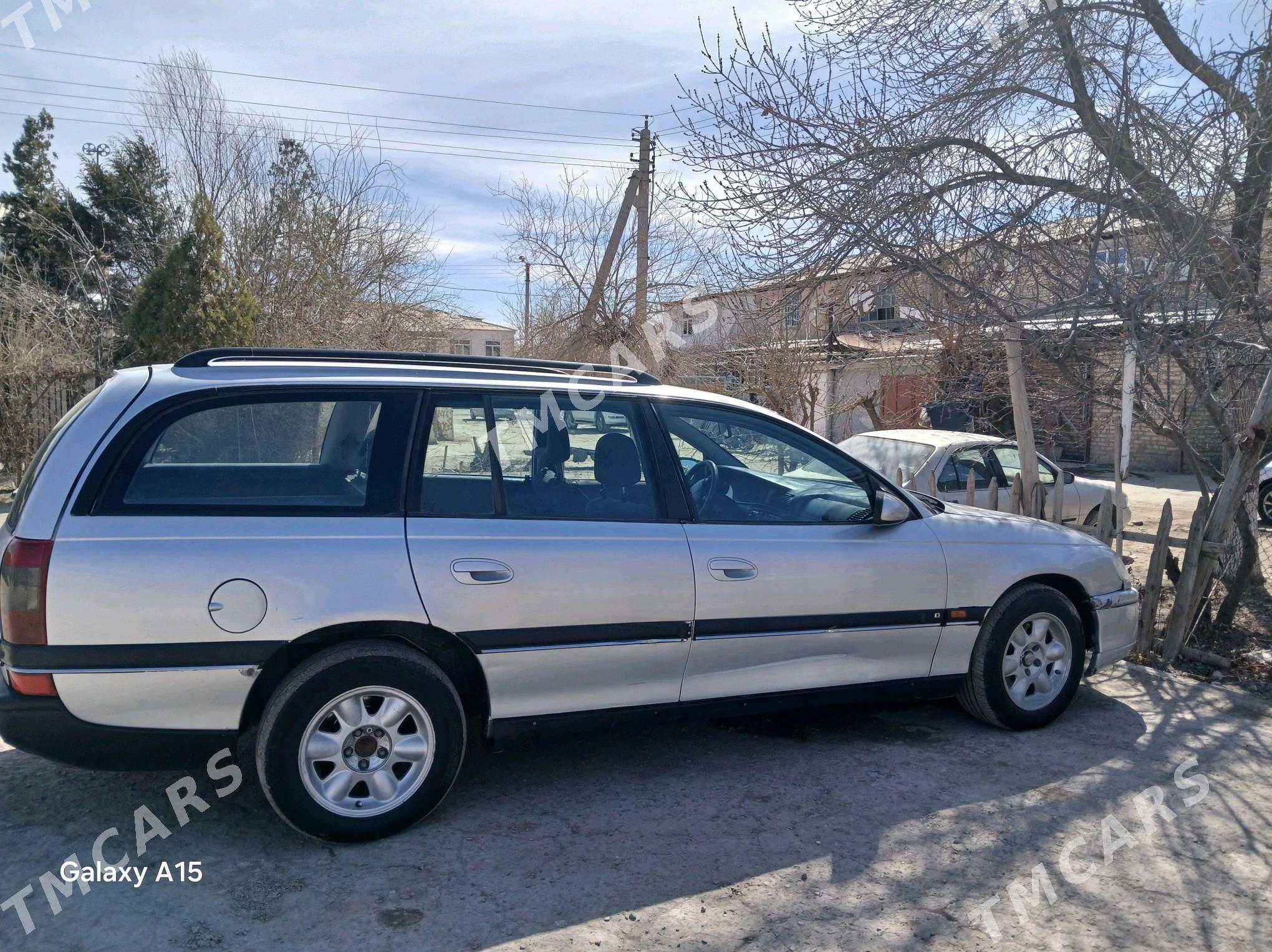 Opel Omega 1996 - 27 000 TMT - Дашогуз - img 3