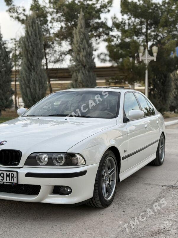 BMW E39 2002 - 129 000 TMT - Mary - img 2