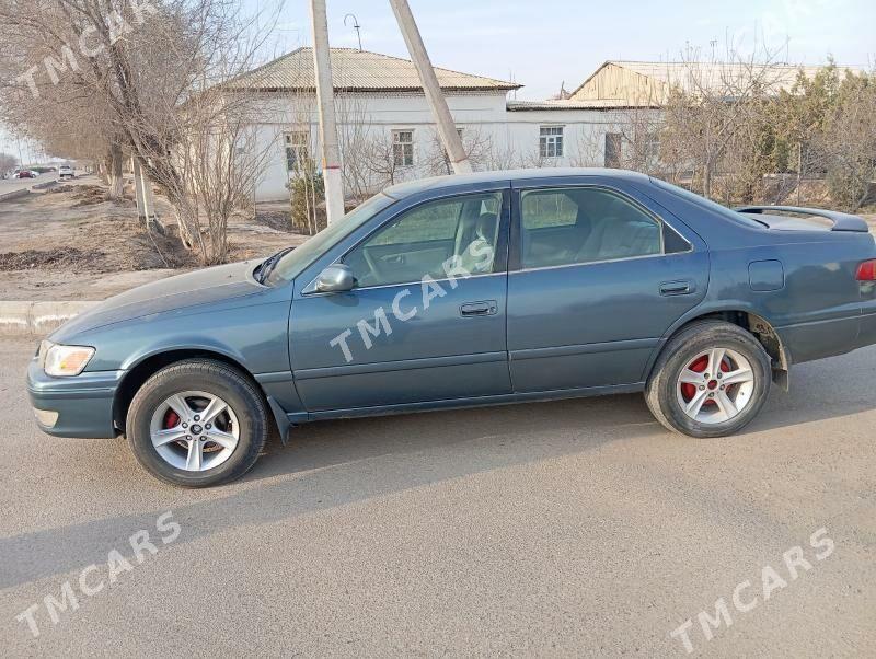 Toyota Camry 2001 - 119 000 TMT - Köneürgenç - img 4