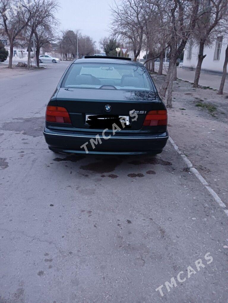 BMW E39 1999 - 95 000 TMT - Balkanabat - img 3