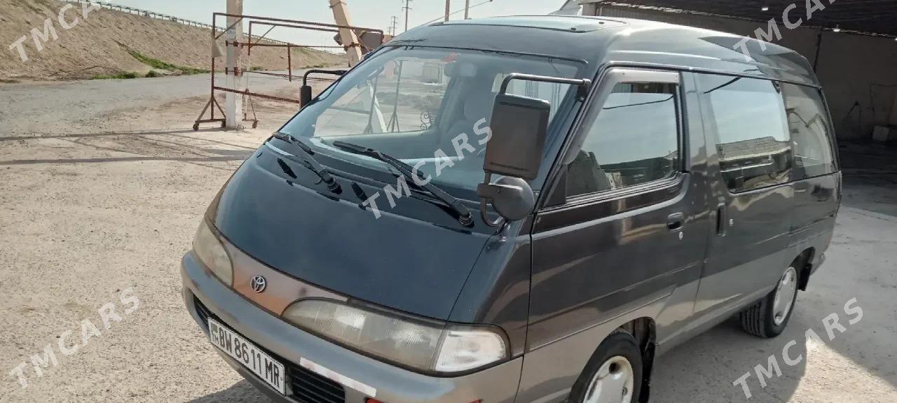 Toyota Hiace 1992 - 75 000 TMT - Мары - img 4