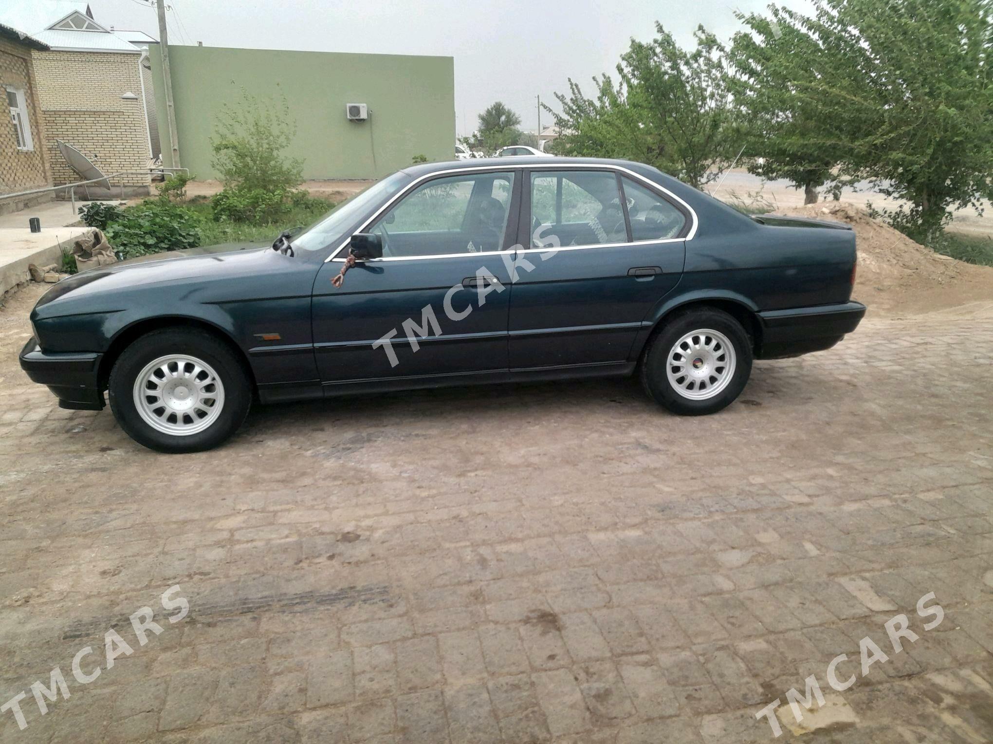 BMW 525 1990 - 46 000 TMT - Türkmengala - img 2