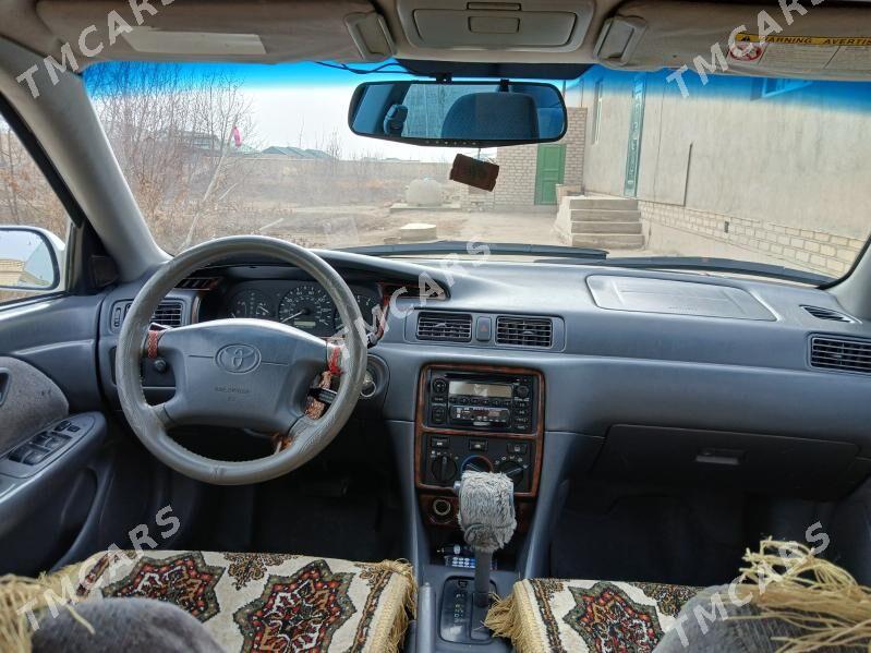 Toyota Camry 2000 - 130 000 TMT - Кёнеургенч - img 2