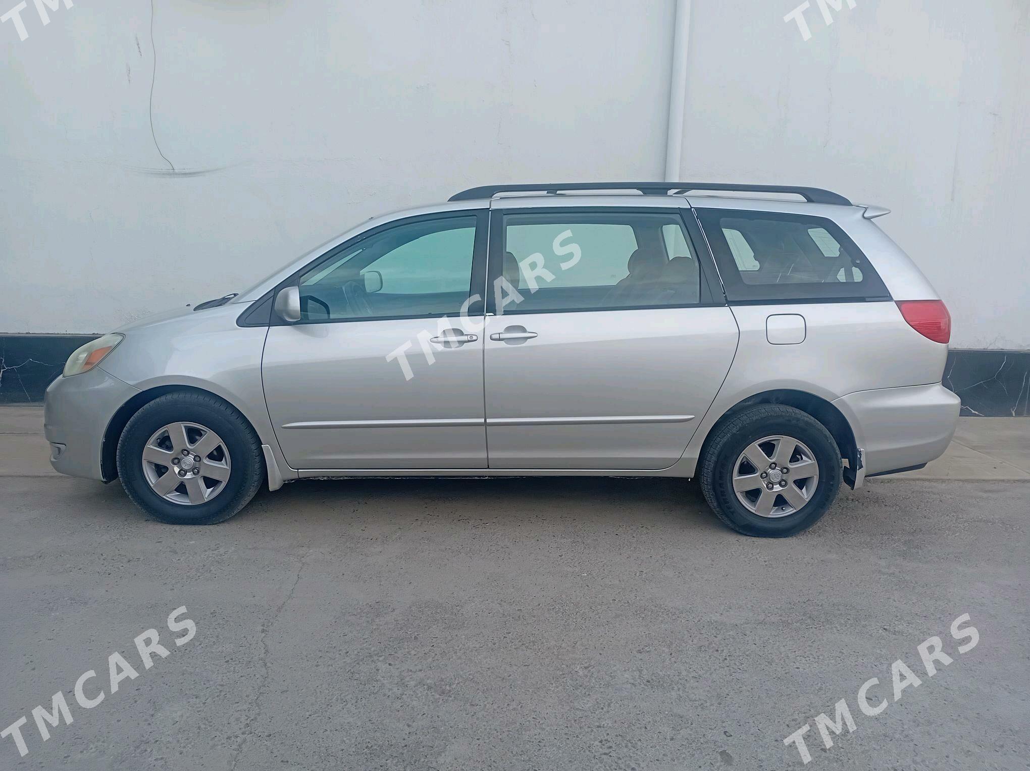 Toyota Sienna 2004 - 200 000 TMT - Сакарчага - img 4