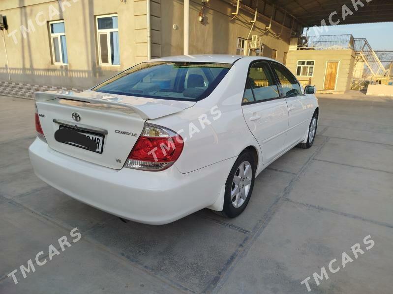 Toyota Camry 2004 - 175 000 TMT - Мары - img 2