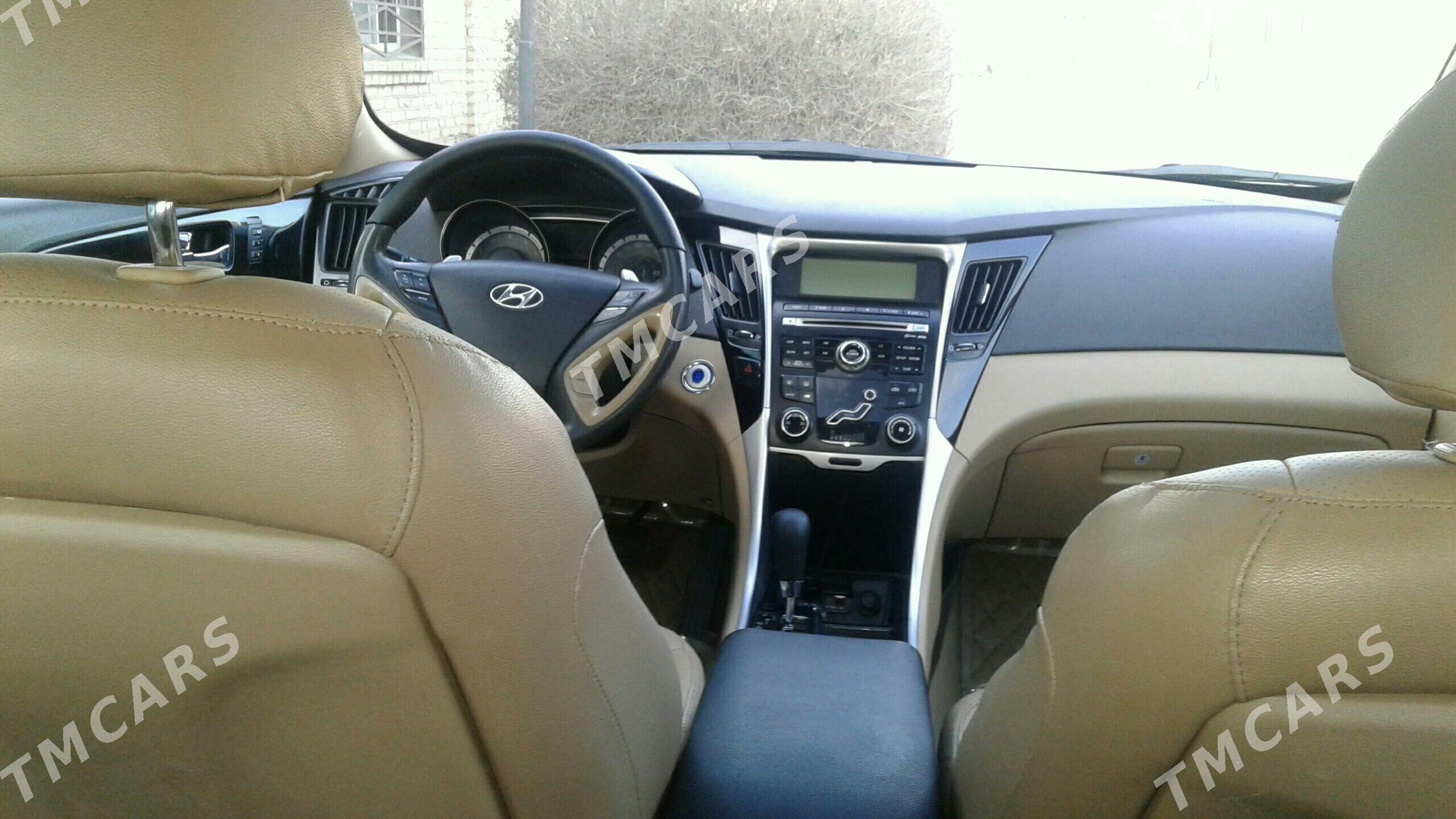 Hyundai Sonata 2010 - 178 000 TMT - Hitrowka - img 3