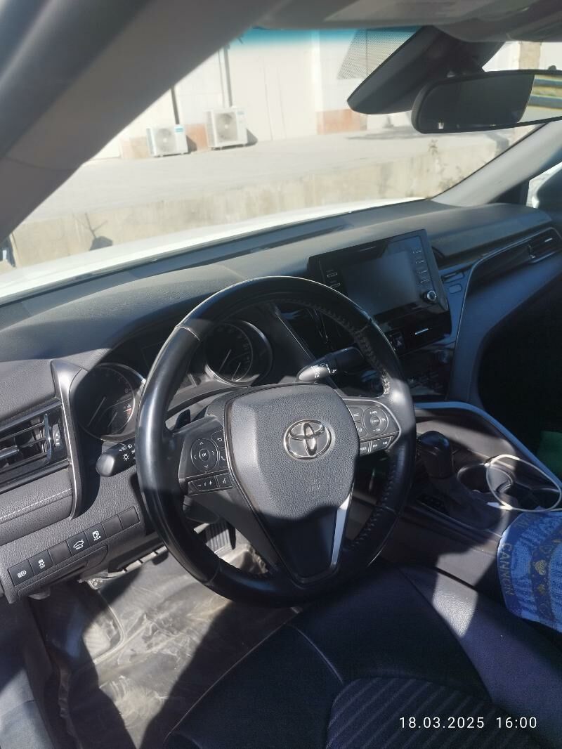 Toyota Camry 2021 - 235 000 TMT - Bedew - img 3