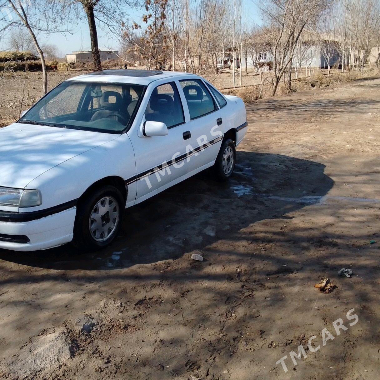 Opel Vectra 1993 - 22 000 TMT - Губадаг - img 3