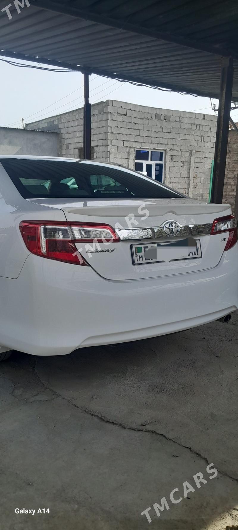 Toyota Camry 2013 - 190 000 TMT - Bäherden - img 1