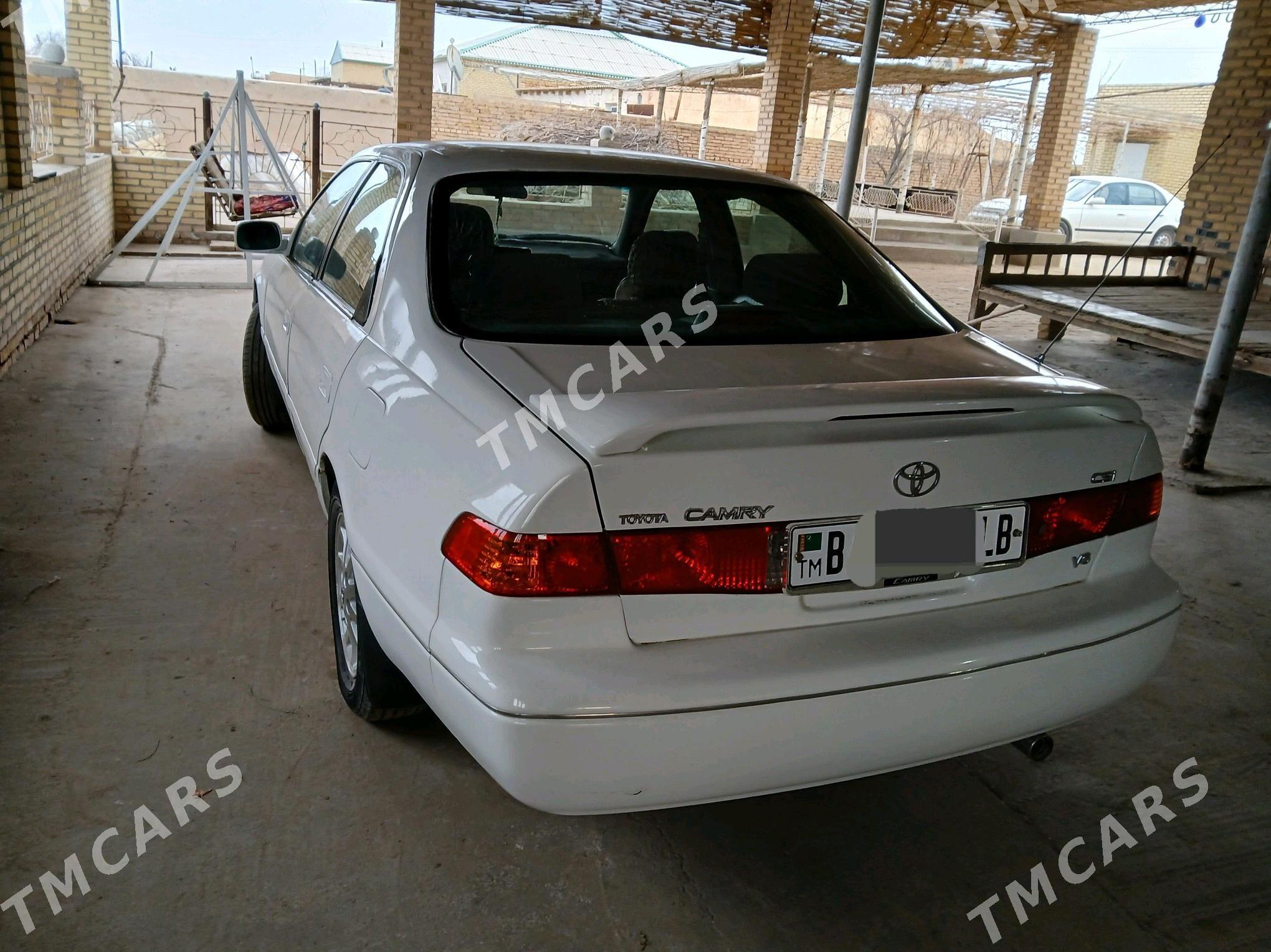 Toyota Camry 2000 - 115 000 TMT - Kerki - img 6