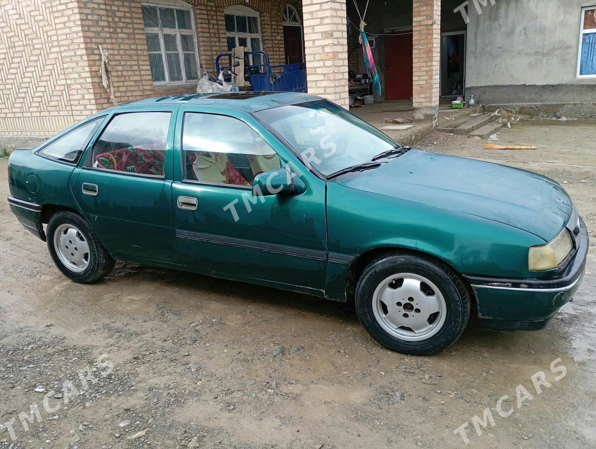 Opel Vectra 1991 - 18 000 TMT - Бахарден - img 3