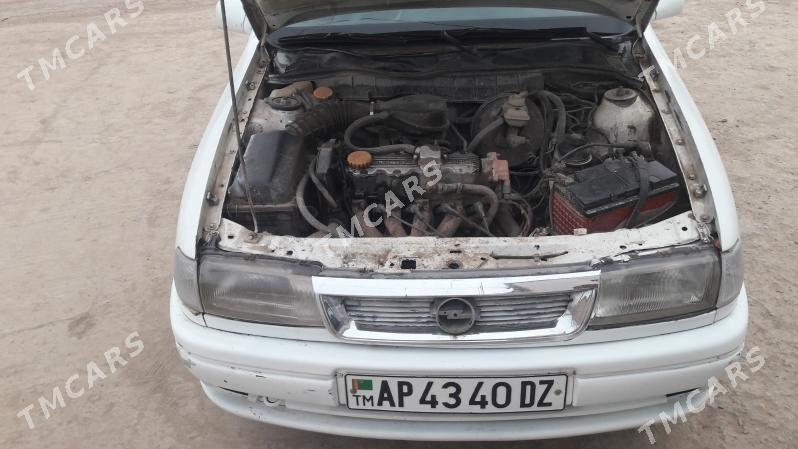 Opel Vectra 1993 - 29 000 TMT - етр. Туркменбаши - img 8