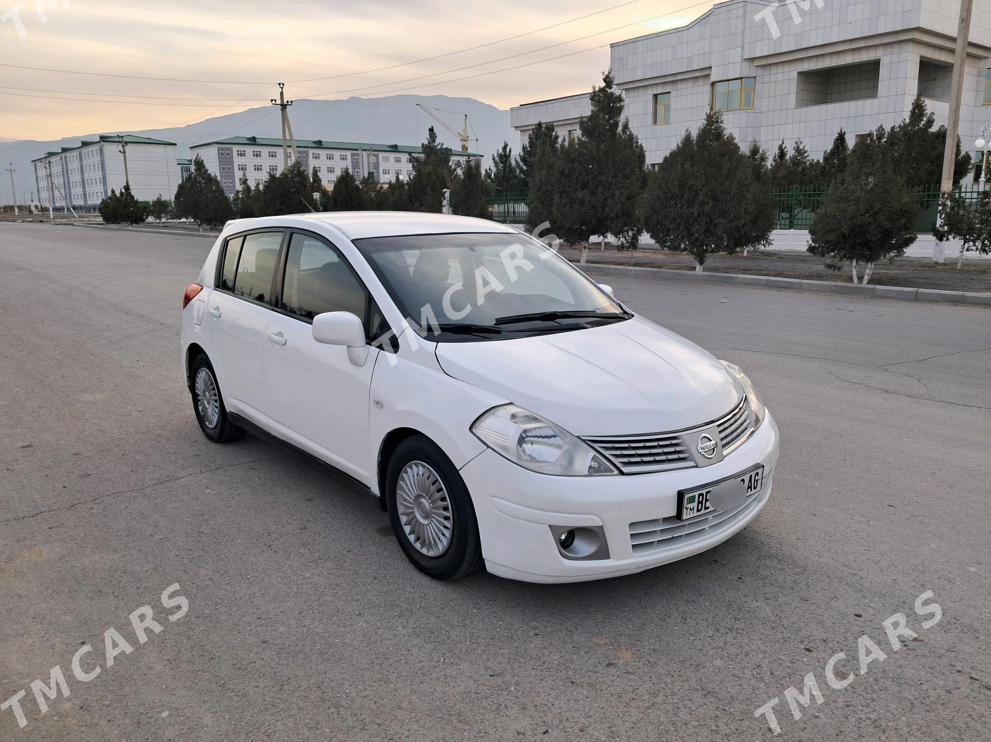 Nissan Versa 2010 - 95 000 TMT - Бузмеин - img 2