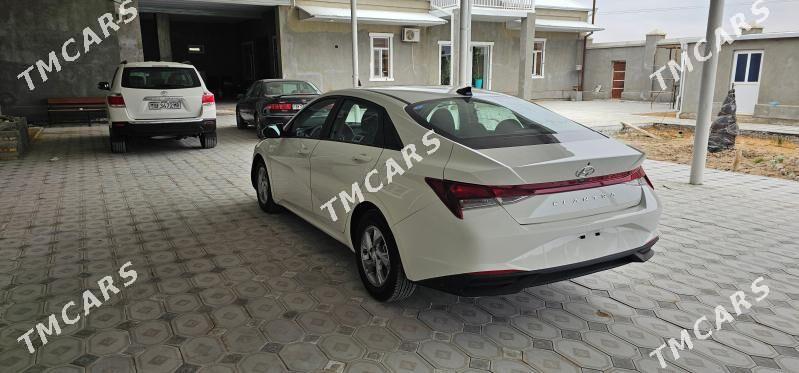 Hyundai Elantra 2021 - 210 000 TMT - Байрамали - img 6