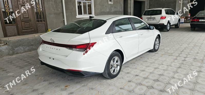 Hyundai Elantra 2021 - 210 000 TMT - Байрамали - img 5