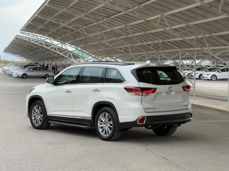 Toyota Highlander 2019 - 375 000 TMT - Aşgabat - img 4