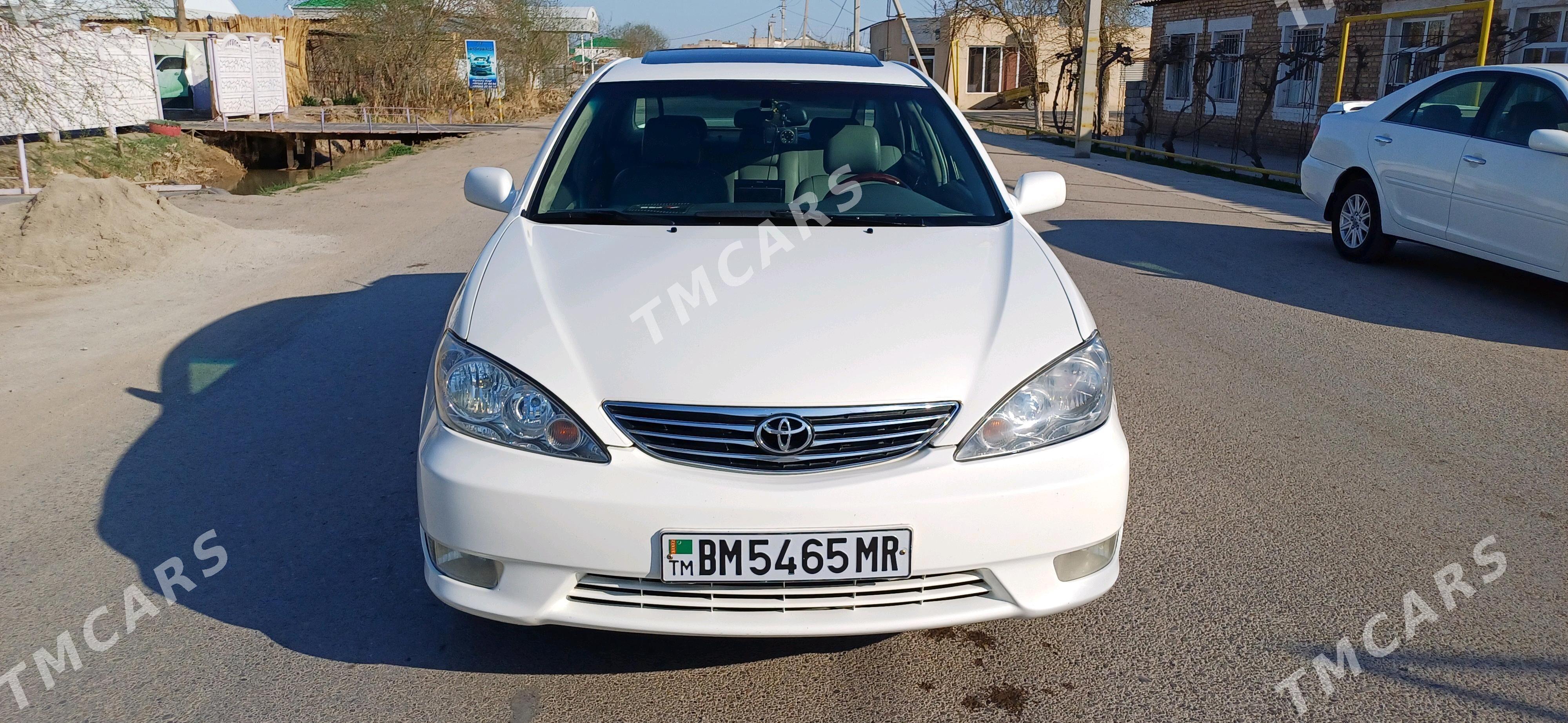 Toyota Camry 2003 - 190 000 TMT - Мары - img 3