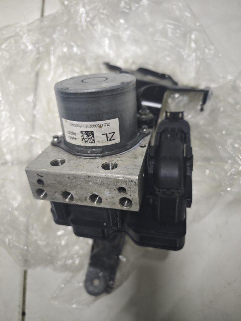 Toyota Camry ABS blok 3 000 TMT - ул. Советская (Гарашсызлык шаёлы) - img 3