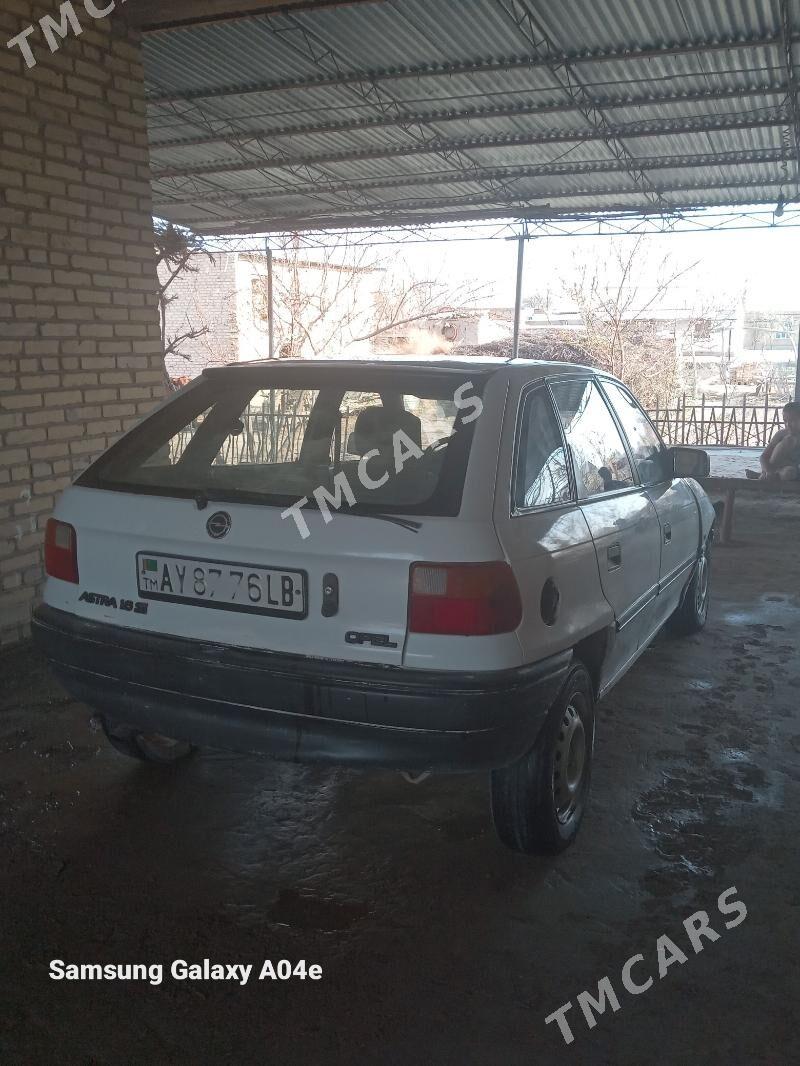 Opel Astra 1992 - 25 000 TMT - Saýat - img 3