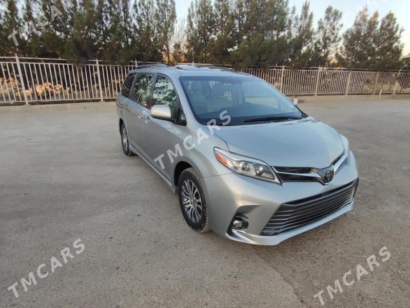 Toyota Sienna 2019 - 450 000 TMT - Мары - img 5