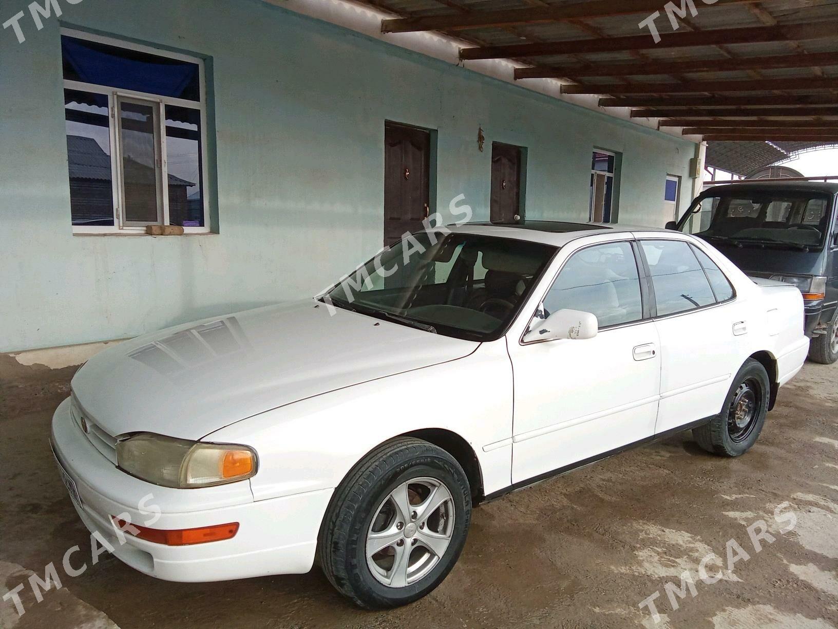 Toyota Camry 1994 - 67 000 TMT - Wekilbazar - img 2