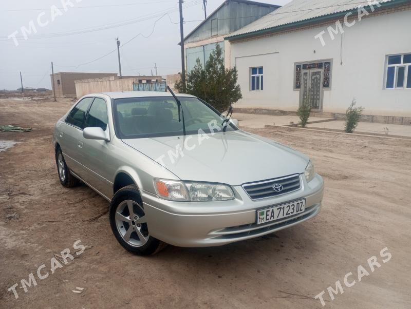 Toyota Camry 2001 - 150 000 TMT - Кёнеургенч - img 8