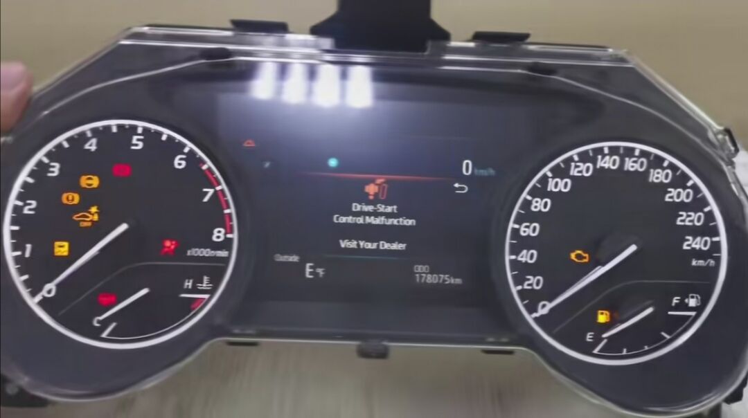 18-23 CAMRY KM PRIBORY 2 000 TMT - Ашхабад - img 2