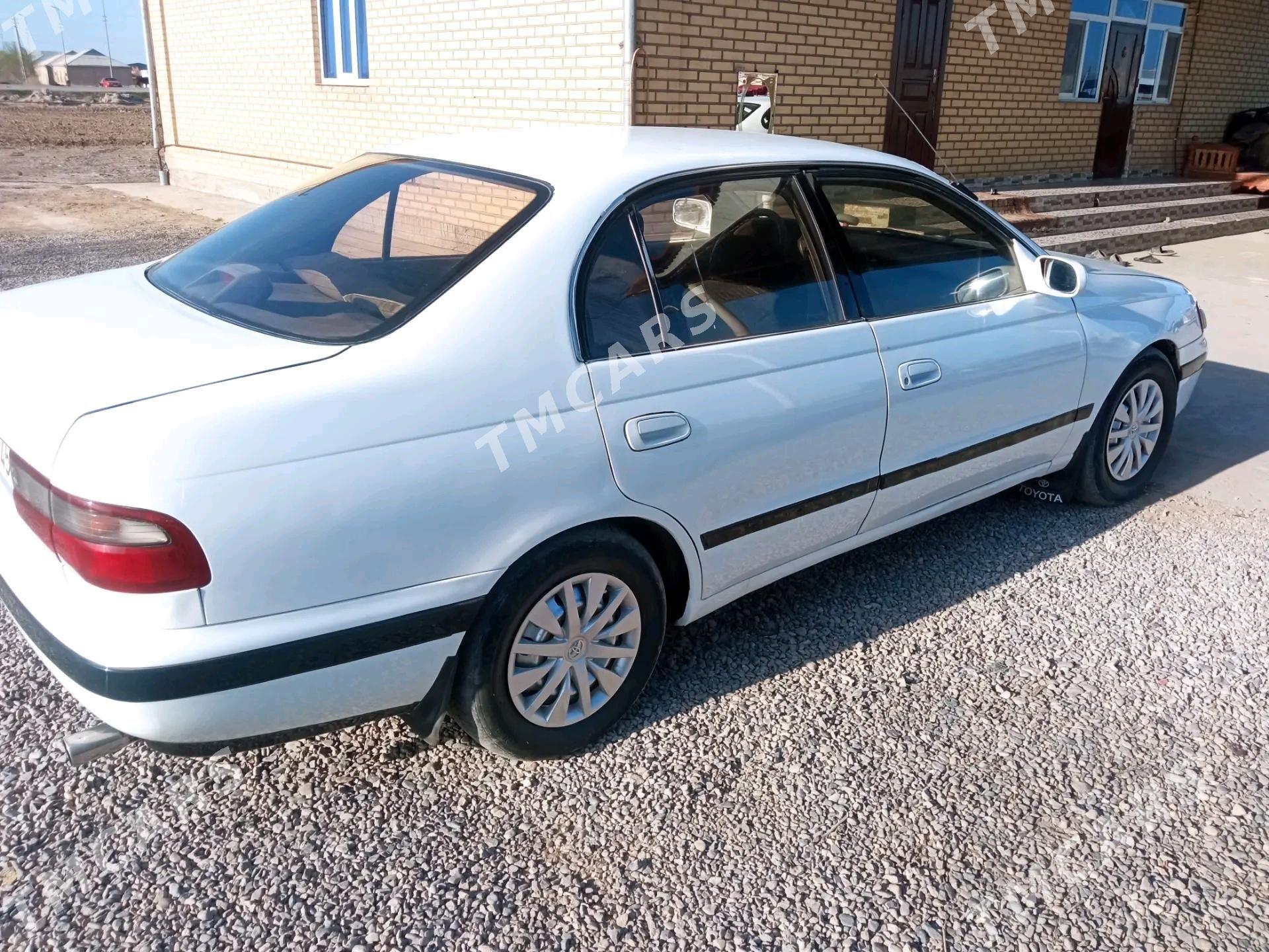 Toyota Camry 1995 - 50 000 TMT - Мургап - img 4