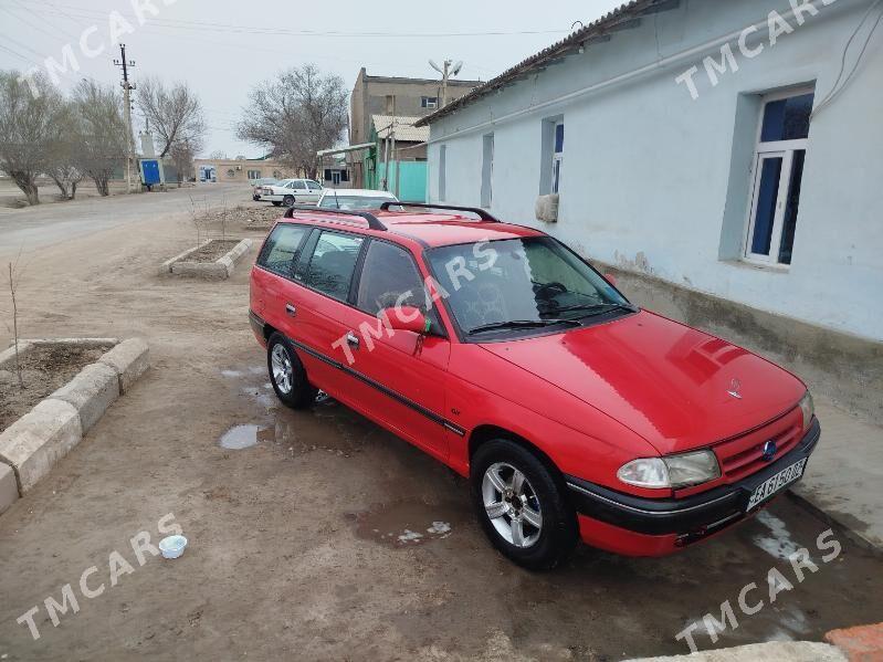 Opel Astra 1993 - 38 000 TMT - Köneürgenç - img 4