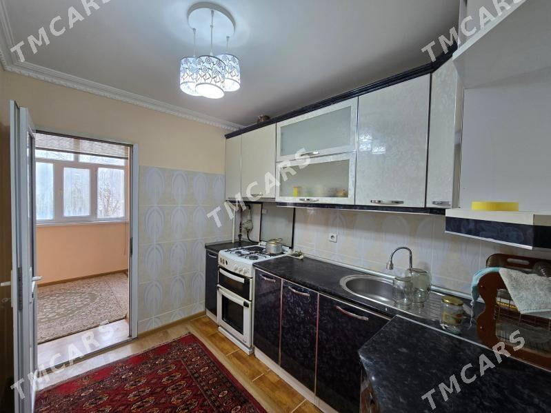 10Mkr 2 et  4 kom 10мкр - 10 мкр - img 10