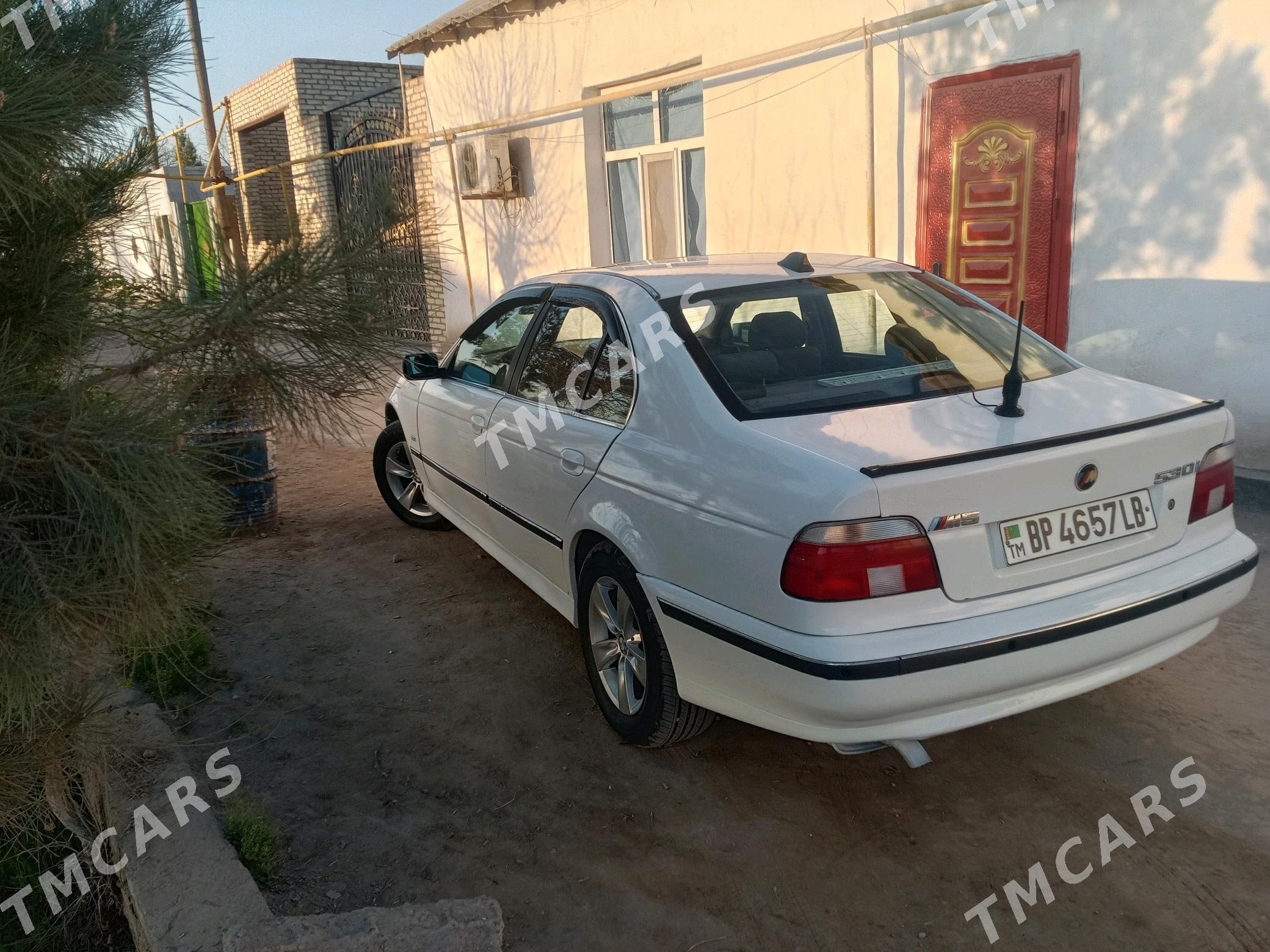 BMW E39 2000 - 80 000 TMT - Ходжамбаз - img 3