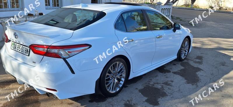 Toyota Camry 2018 - 305 000 TMT - Türkmenbaşy - img 3