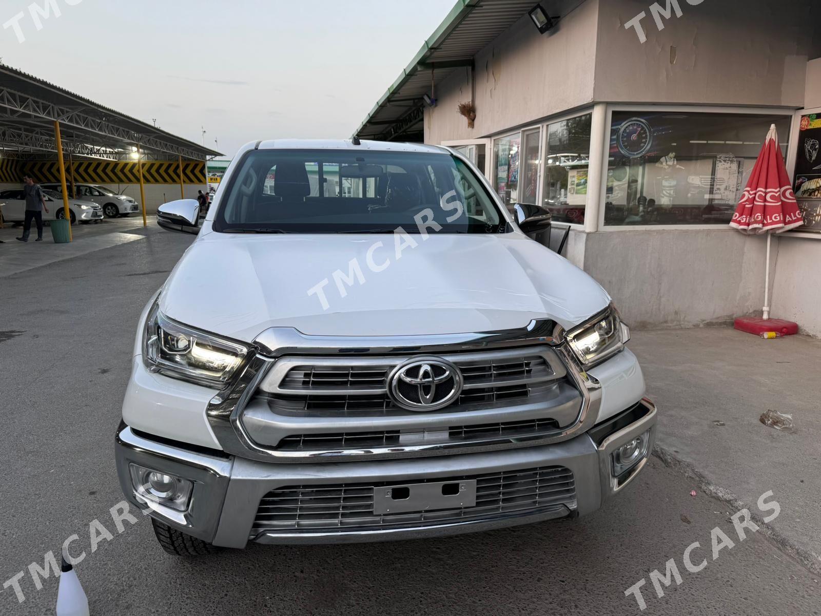 Toyota Hilux 2025 - 682 500 TMT - Ашхабад - img 4