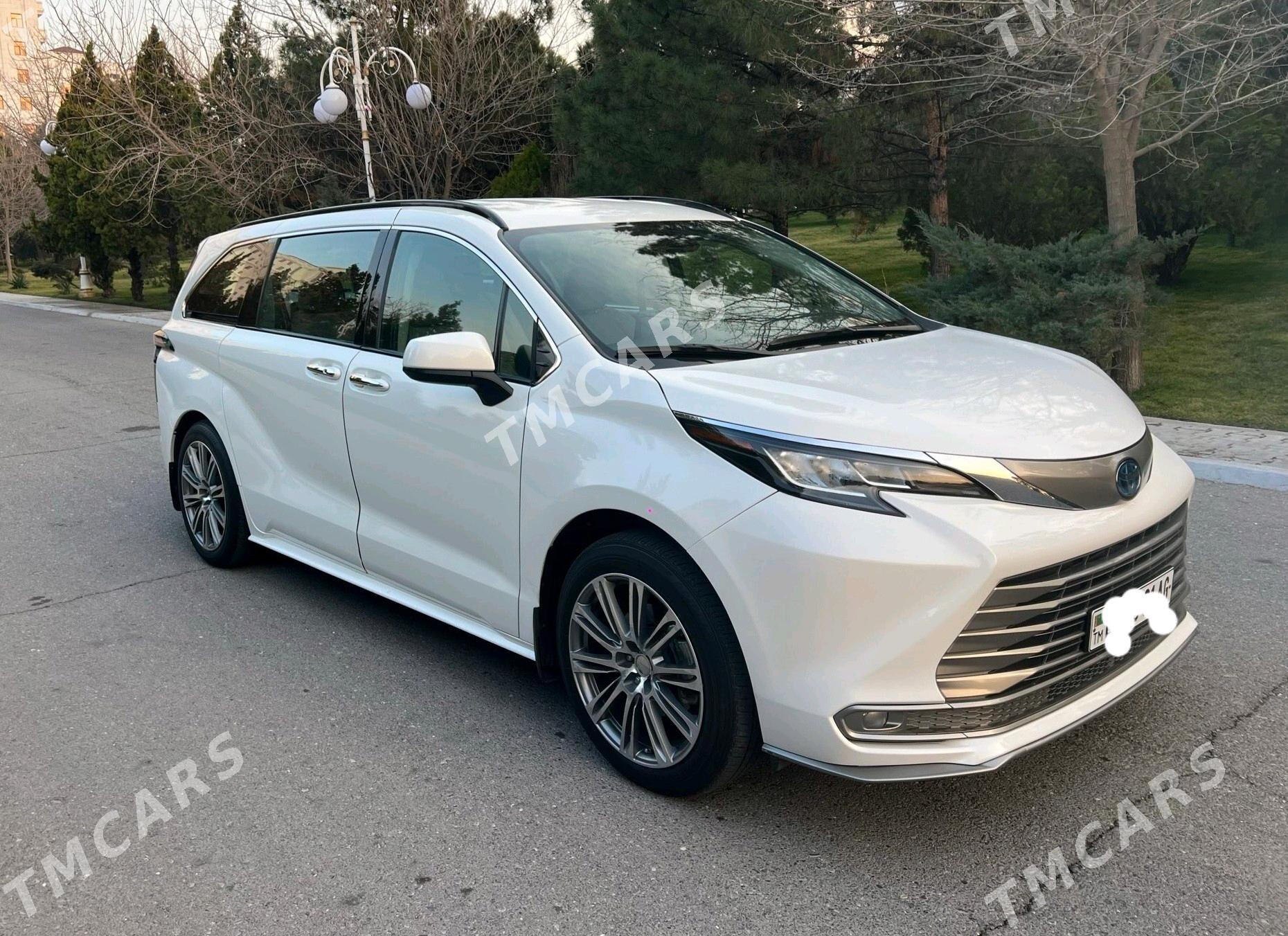 Toyota Sienna 2022 - 435 000 TMT - Нефтегаз (ул. Андалиб-Юбилейная) - img 4