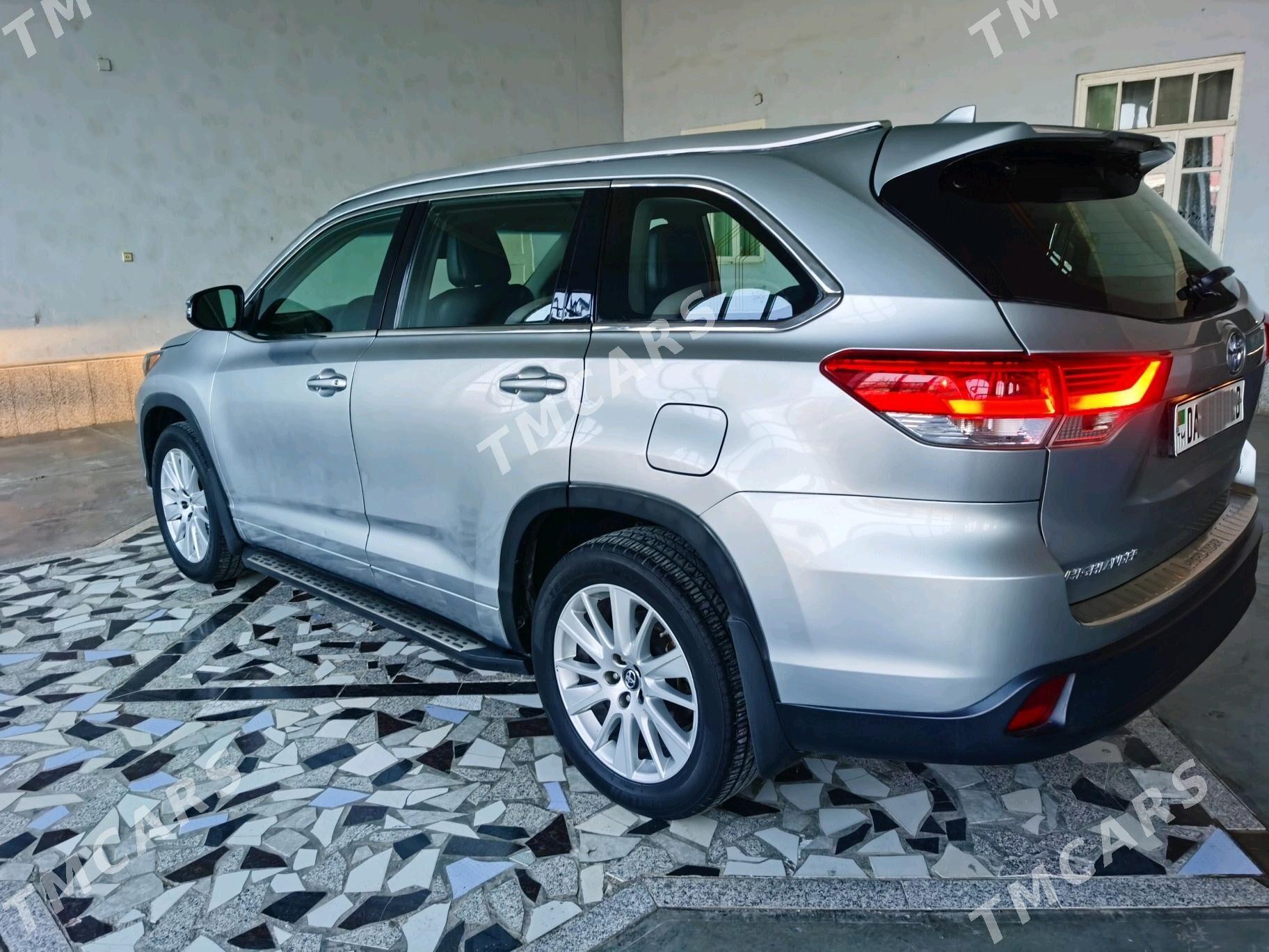 Toyota Highlander 2017 - 440 000 TMT - Türkmenabat - img 7