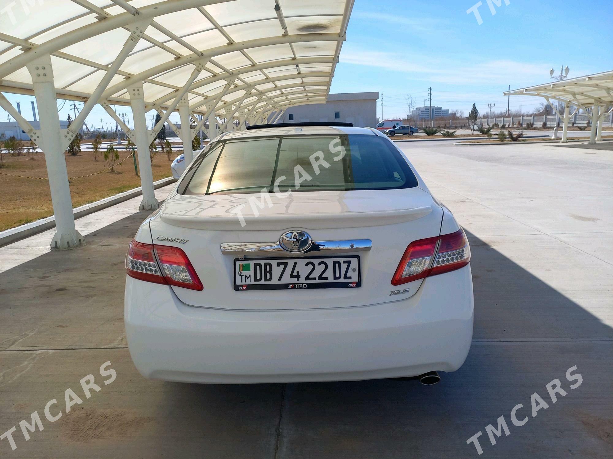 Toyota Camry 2010 - 205 000 TMT - Дашогуз - img 9