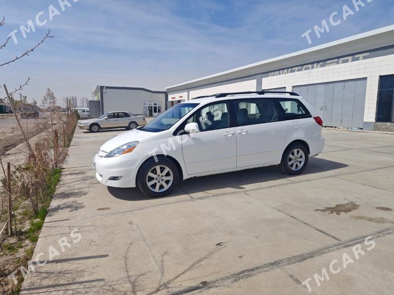 Toyota Sienna 2008 - 175 000 TMT - Мары - img 6